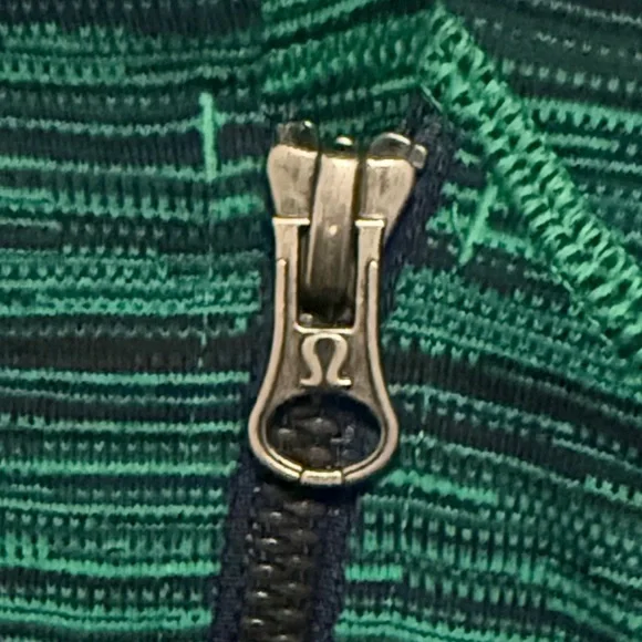 Lululemon Precision Green Cyber Jungle Blue Front Zip Jacket Size 8 - Picture 2 of 6